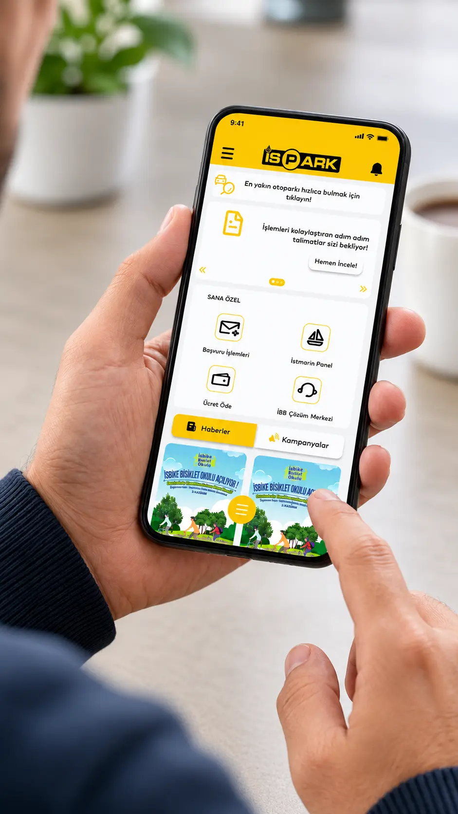 İSPARK mobil uygulamasının telefon ekranında kullanımı
